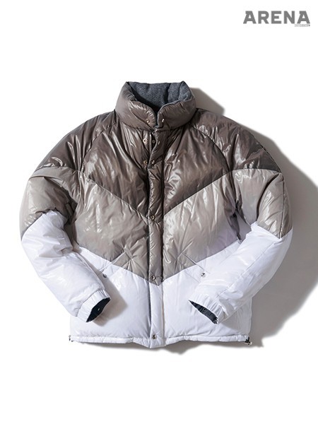 양면으로 활용 가능한 그러데이션 패딩 재킷 가격미정 몽클레르 감므 블루 제품. 