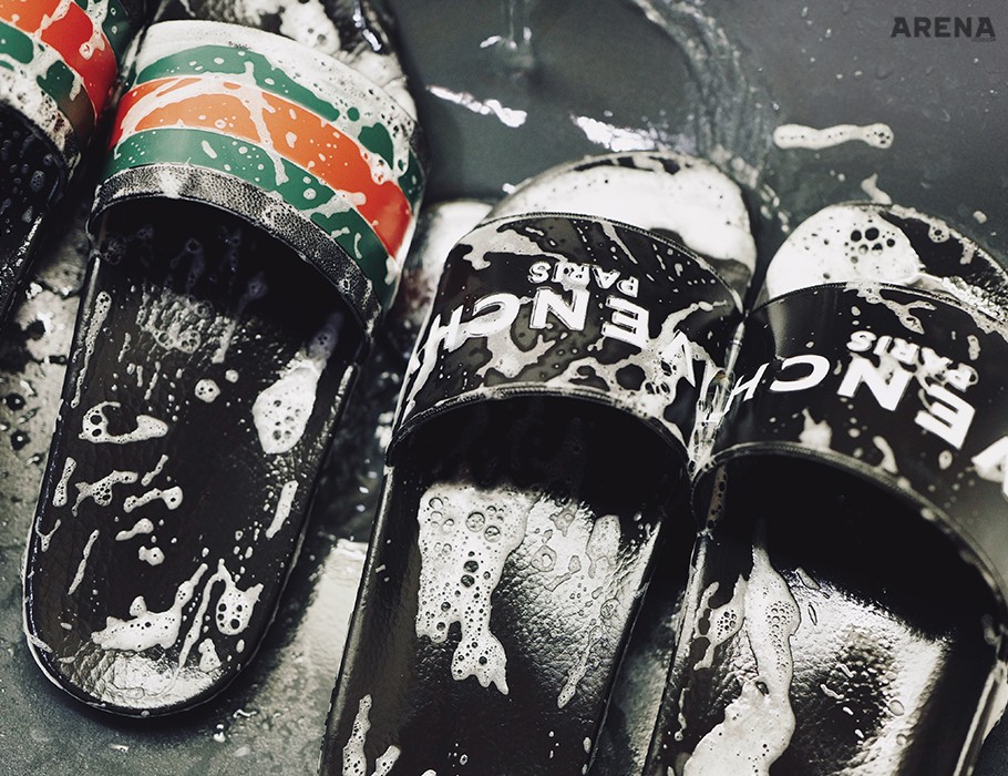 Leica Q | 2016년 여름. 슬리퍼를 씻는 중에 