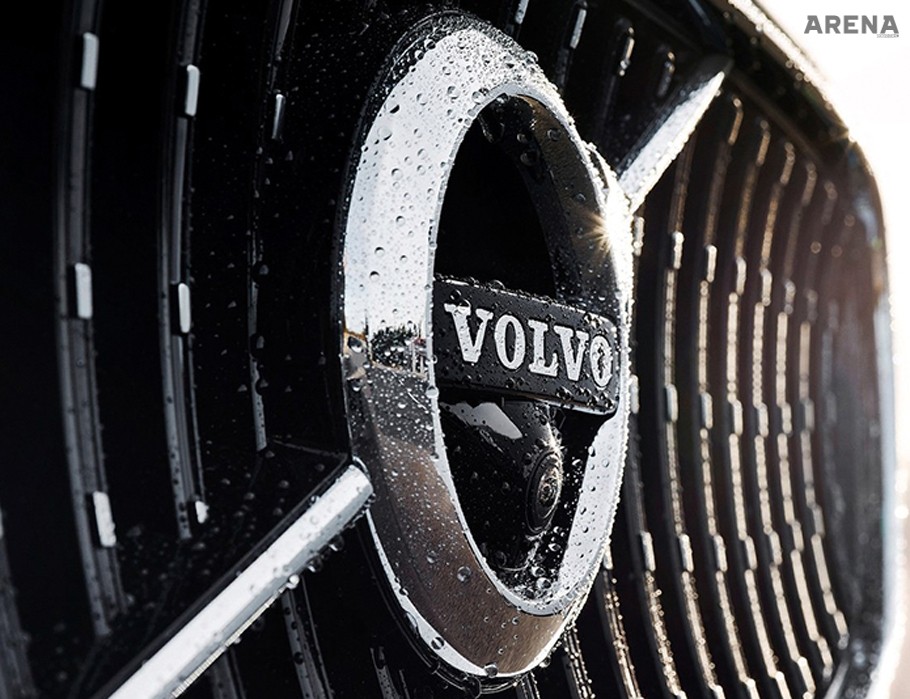 볼보 엠블럼마저 멋있어 보일 정도다. 사람의 인식이란.