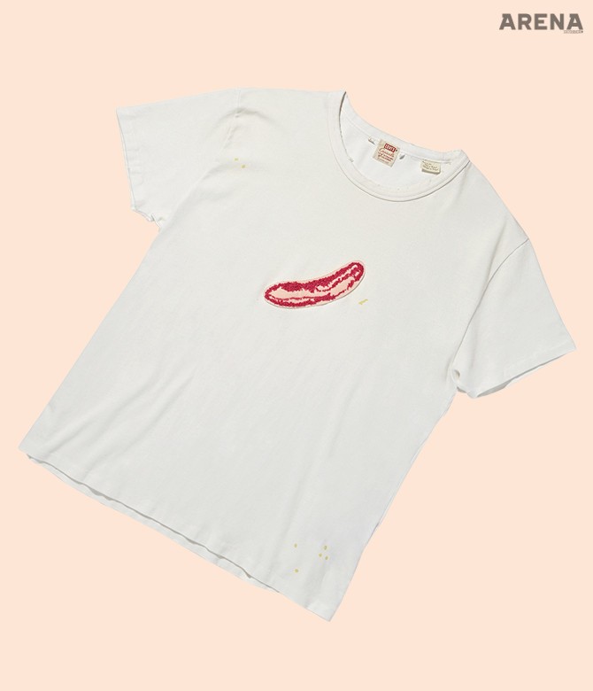 형광 핑크색 바나나 일러스트 패치를 덧댄 면 저지 티셔츠 가격미정 리바이스 제품.