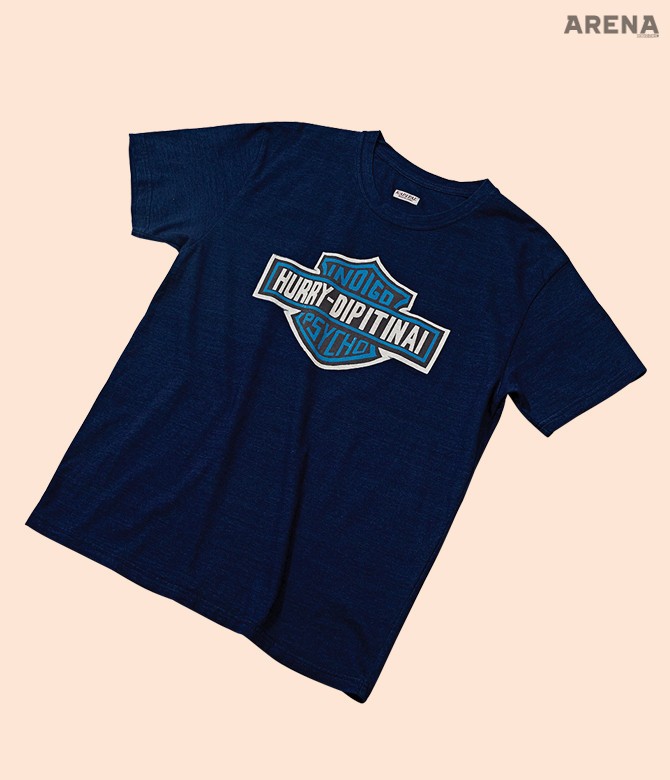 할리 데이비슨 로고를 패러디한 인디고색 티셔츠 27만2천원 캐피탈 by 오쿠스 제품.