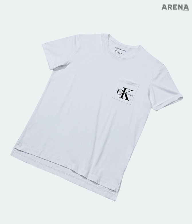 앞뒤 길이를 달리한 포켓 로고 티셔츠 7만9천원 캘빈클라인 진 제품.