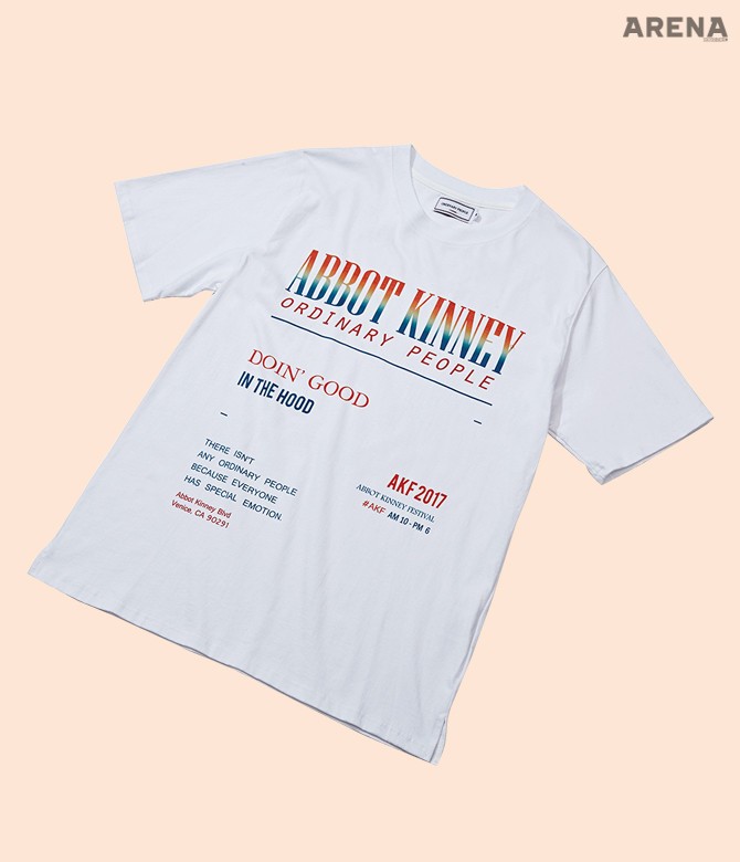경쾌한 색감의 그러데이션을 가미한 레터링 티셔츠 5만2천원 오디너리 피플 제품.