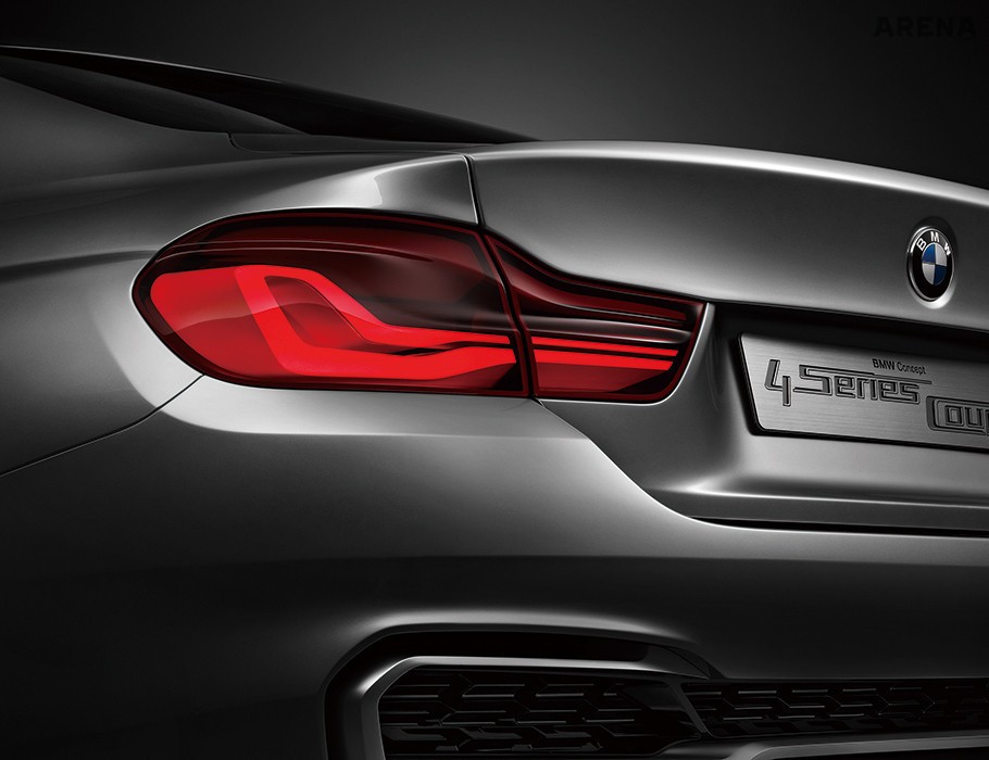 낮고 스포티한 인상의 뒷모습.