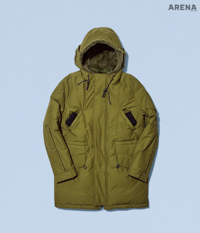 6 안감에 토끼털을 더해 가볍고 포근한 풀색 파카 4백만원 이브살로몬 제품. 