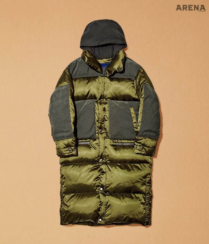 2 양 옆선의 밑단에 스냅 단추를 달아 긴 길이에도 활동성이 보장되는 벤치 파카 43만9천원 커스텀멜로우 제품.