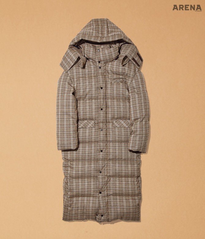 4 잔잔한 글렌 체크 패턴을 전면에 프린트해 프레피한 롱 패딩 점퍼 79만8천원 노앙 제품. 