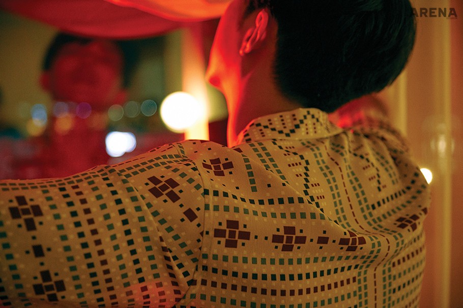 멀티컬러 블록 패턴의 베이지색 오픈칼라 셔츠 가격미정 포츠1961 제품.