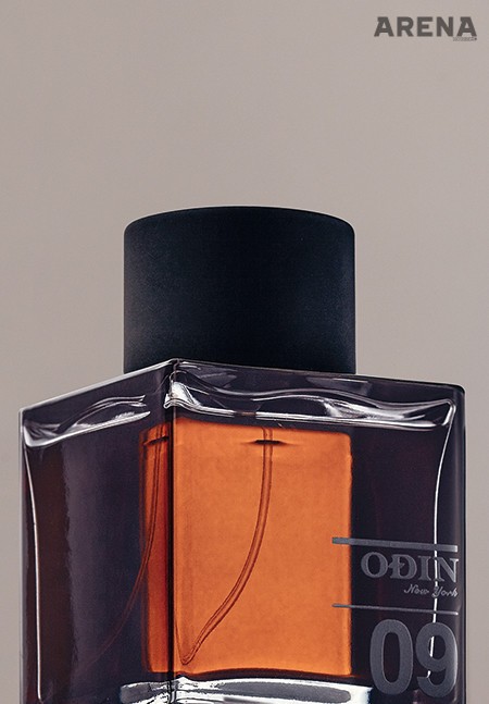 들큼한 과일 향에 버번위스키, 토바코를 더해 우아한 분위기의 09 포살라 100mL 21만5천원 오딘 by 메종드파팡 제품. 