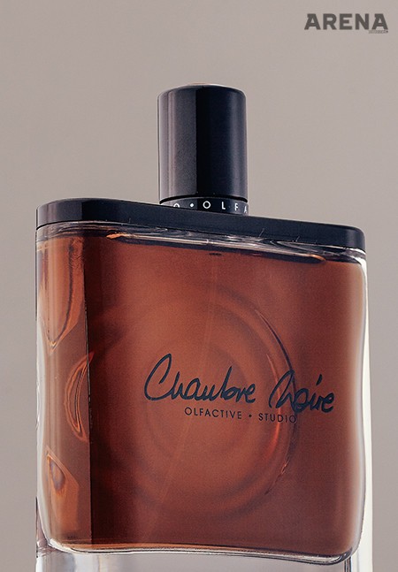 젖은 가죽처럼 묵직한 인센스 향취의 샴브르 느와 100mL 21만5천원 올팩티브 스튜디오 by 메종드파팡 제품.