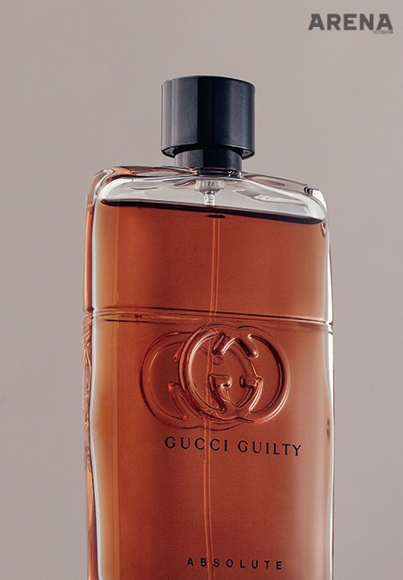 파촐리와 베티베르의 짙고 관능적인 향을 담아낸 길티 앱솔루트 뿌르 옴므 90mL 14만5천원 구찌 제품.