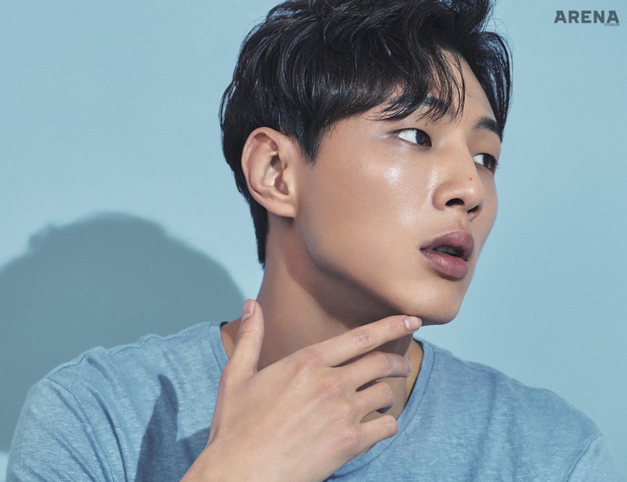 블루 톱 스타일리스트 소장품.