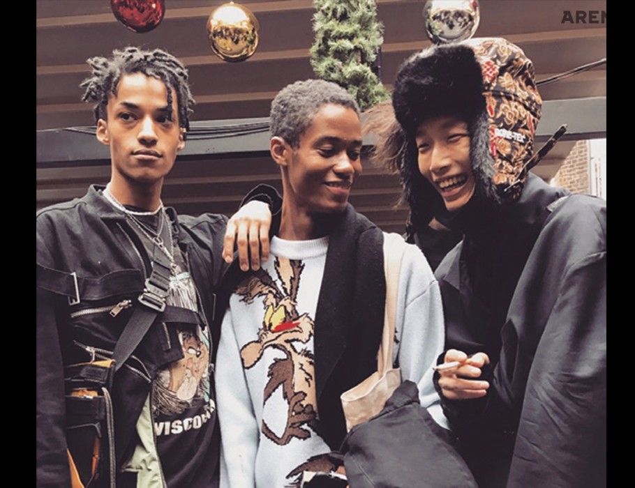 백스테이지에서 만난 모델 친구들. 이렇게 귀여운 친구들이 런웨이에서 워킹할 때면 눈빛부터 달라진다. Tristan, Calleb, Emmanuel, Cheikh, Sethu.