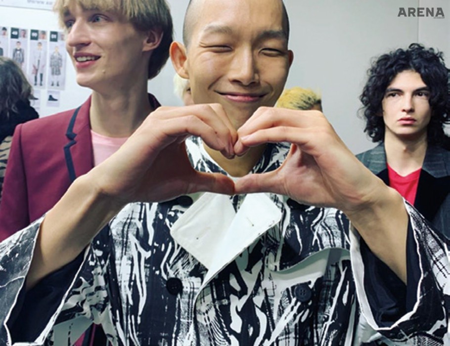 이번에 탄생 20주년을 맞은 닐 바렛의 쇼를 마치고. 기분이 한껏 좋았던 기억. 애프터 파티에 초대되어 디자이너 닐 바렛, 모델 희정과 함께 셀피 타임을 가졌다.
