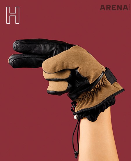 H 검은색 가죽을 조합한 스키 장갑 78만원 3 몽클레르 그레노블 제품. 