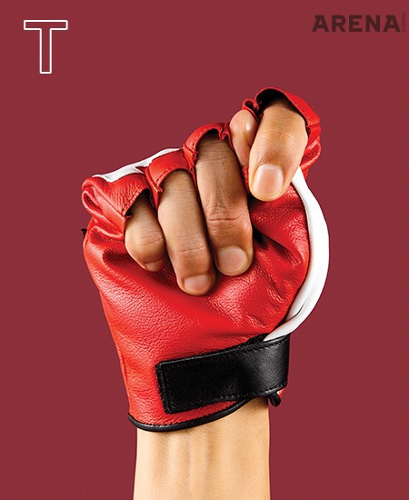 T 빨간색이 눈길을 끄는 양가죽 라이더 장갑 42만원 지방시 제품. 