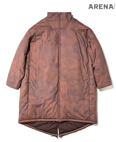 오묘한 프린트의 오버사이즈 누빔 파카 가격미정 코스 제품.