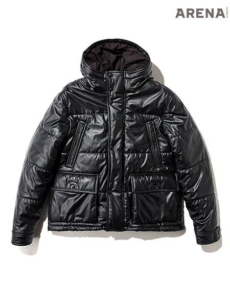 친환경적인 에코 레더로 디자인한 후드 다운 재킷 2백69만5천원 토즈 제품. 