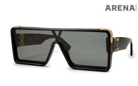 17 LOUIS VUITTON
각진 프레임이 매력적인 데이턴 선글라스 가격미정 루이 비통 제품.