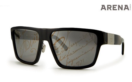 27 BERLUTI
렌즈에 패턴을 넣은 썬더 스크리토 선글라스 57만8천원 벨루티 제품.