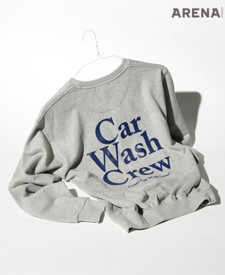 그레이 컬러 스웨트 셔츠 크레이지 카 워시 크루 제품.