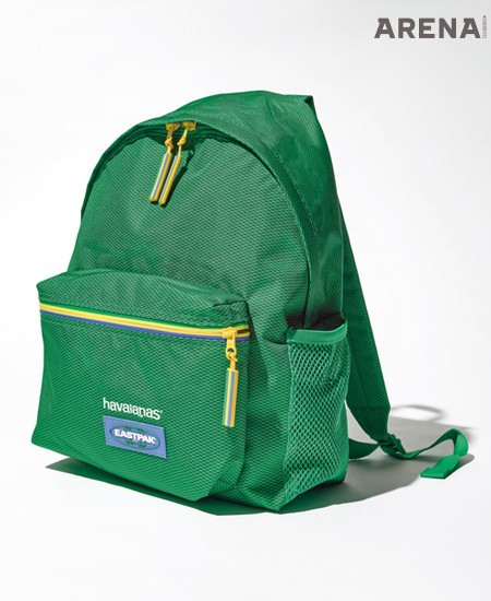 하바이아나스 플립플롭 디자인을 활용한 패디드 파커 이스트팩 제품.