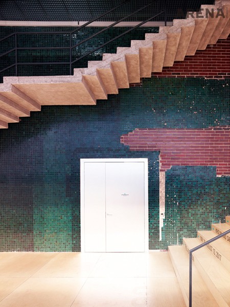 ‘Muzei sovremennogo
iskusstva “Garaj”
Moskwa VIII 2017’
C-print, 180×145.7cm,
Courtesy of the Artist
and Kukje Gallery ⓒ
Candida Hofer/VG Bild-
Kunst, Bonn