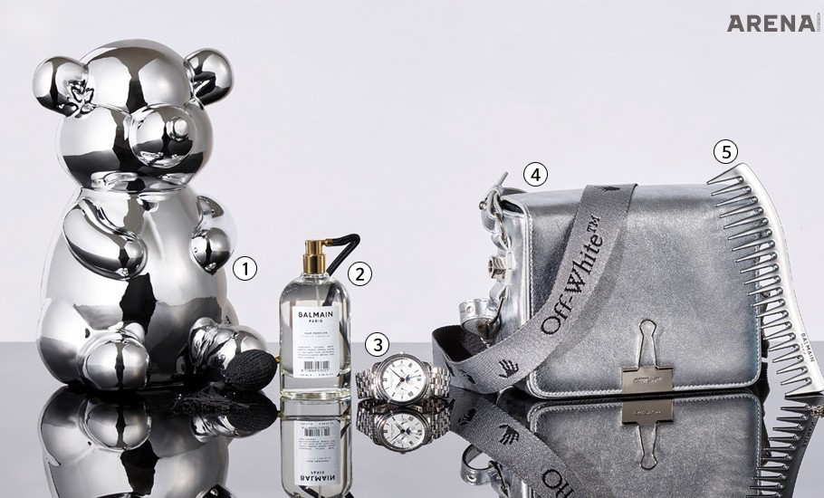 1 곰돌이 모양 저금통 가격미정 폴 스미스 제품. 2 헤어 퍼퓸 100mL 16만5천원 발망헤어 제품. 3 문페이즈 워치 1백30만원대 프레드릭 콘스탄트 제품. 4 메탈릭한 크로스백 가격미정 오프화이트 제품. 5 실버 스타일링 빗 가격미정 발망헤어 제품. 