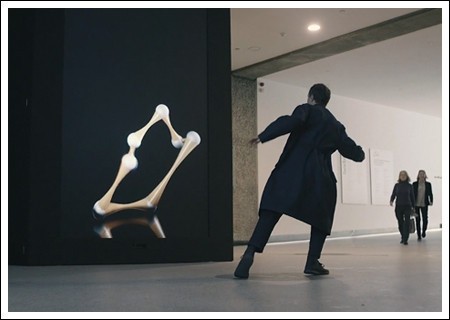 ‘Future You’ 2019, 미래
모습을 반영하는
모션 캡처 아트워크.