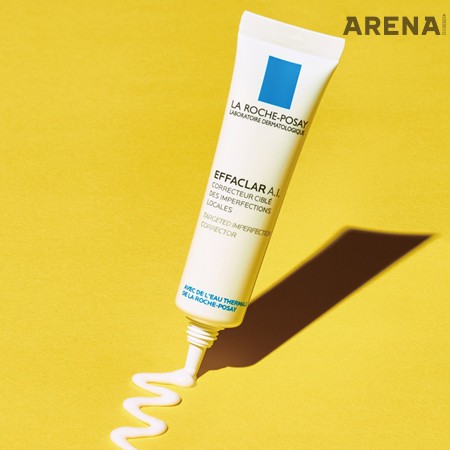 모공의 노폐물과 각질을 용해하는 저자극 포뮬러가 피부의 활성 성분 작용을 돕는 에빠끌라 A.I. 15g 1만8천원대 라로슈포제 제품.