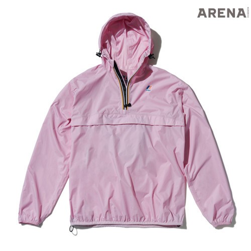 워터프루프 기능을 갖춘 분홍색 아노락 재킷 13만9천원 까웨 제품.