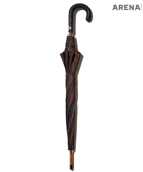 갈색 줄무늬 우산 61만원 파소티 제품