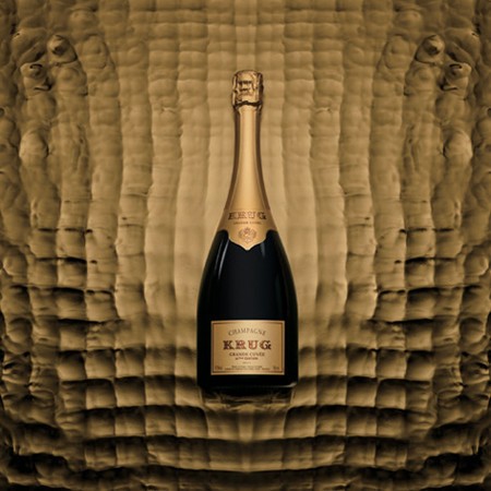 크루그 그랑 퀴베는 그해 생산된 와인과 최소 10개 연도에 생산된 리저브 와인을 블렌딩해 만든 것으로 조화로운 심포니 오케스트라의 협연과 비유된다. 
