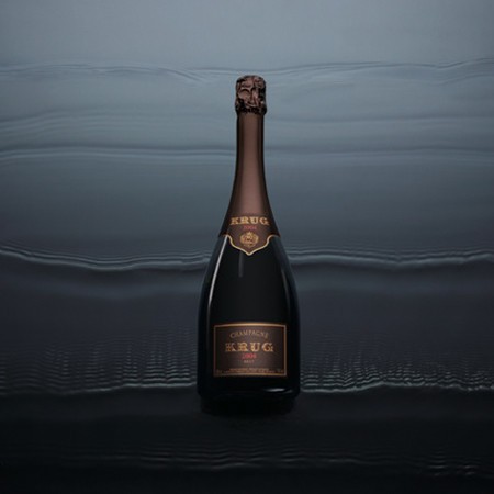 크루그 빈티지는 유일무이한 샴페인으로, 와인메이킹 팀에서 잊지 못할 경험을 선사할 만하다고 판단하는 경우에만 출시한다. 