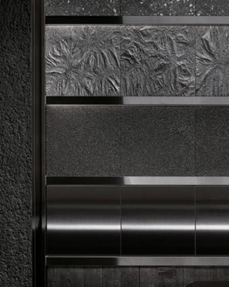 빅파일럿바 벽면.