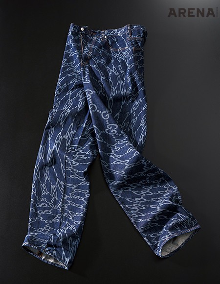 전면 로고 프린트의 하이웨이스트 데님 팬츠 가격미정 구찌 제품. 