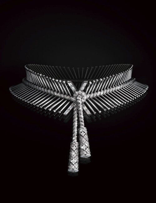 물결모양 DNA와 이중 나선 형태로 이뤄진 미어리드.