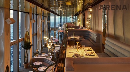 방콕 시내를 품으며 탁 트인
뷰를 자랑하는 ‘오호(OJO)
레스토랑’.