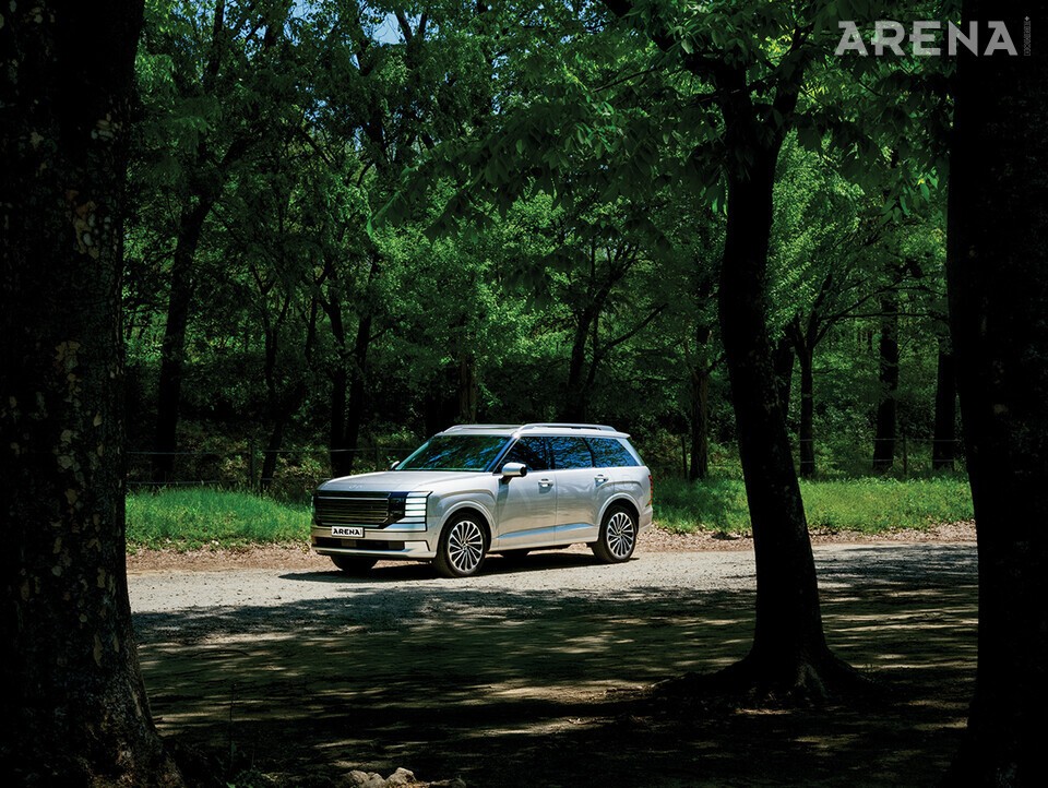 선이 반듯해 더 웅장하다.