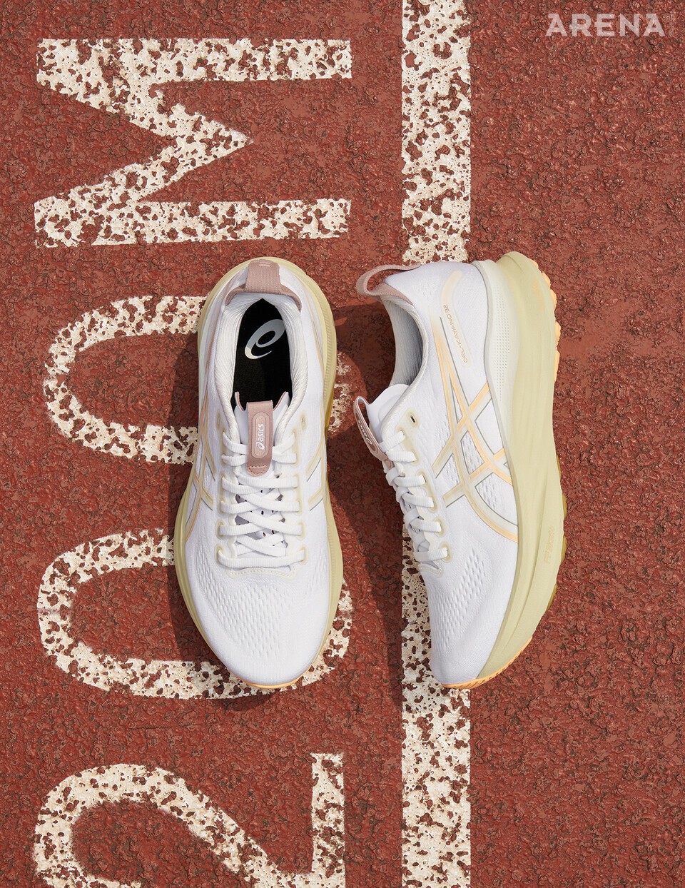 젤 카야노 32 러닝화 19만9000원 아식스 제품.