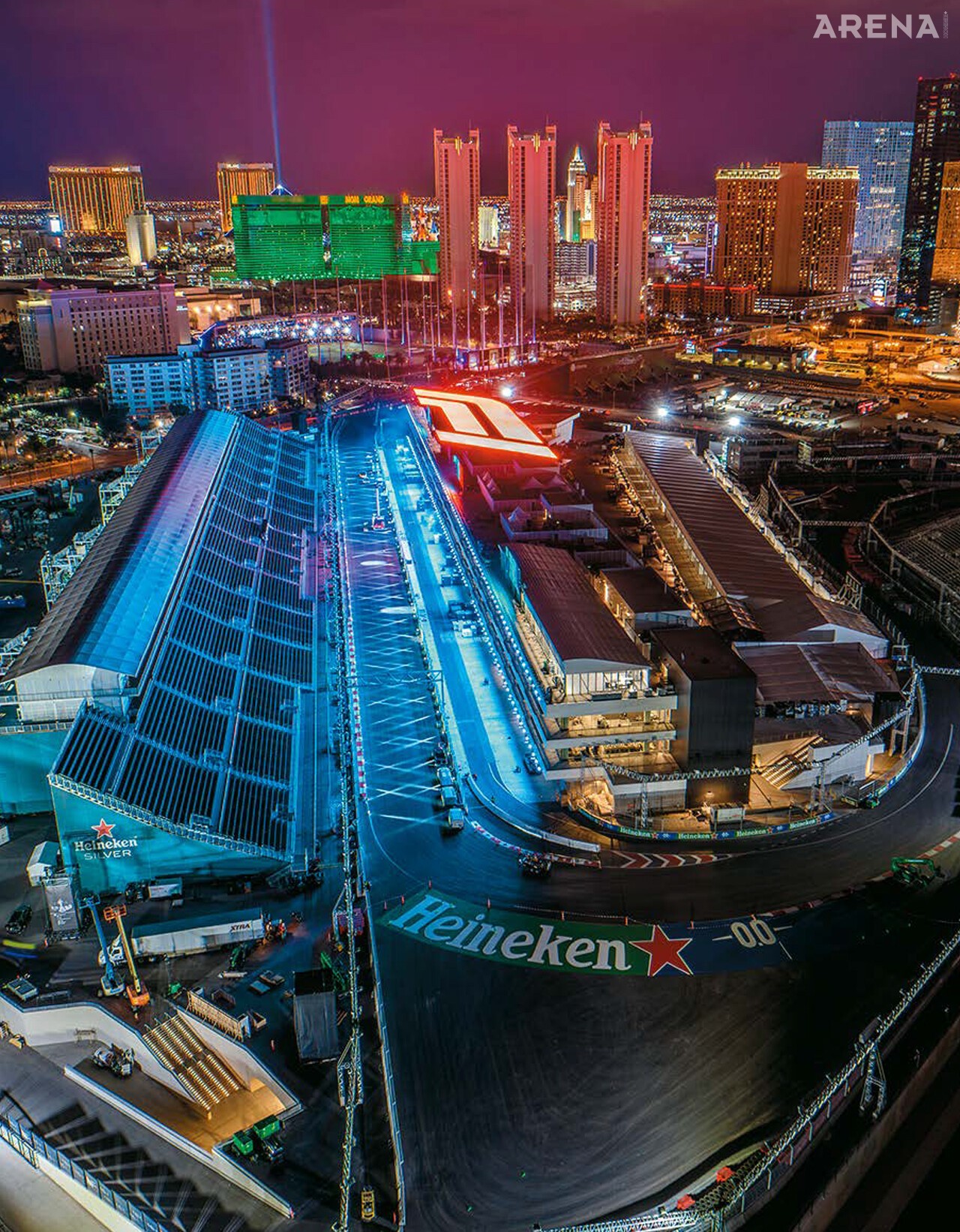 Dive Into Las Vegas < LIFE < 기사본문 - 아레나옴므플러스