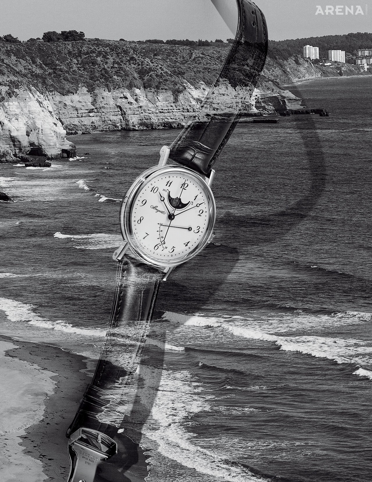 클래식 문페이즈 7787 39mm 530만원대.