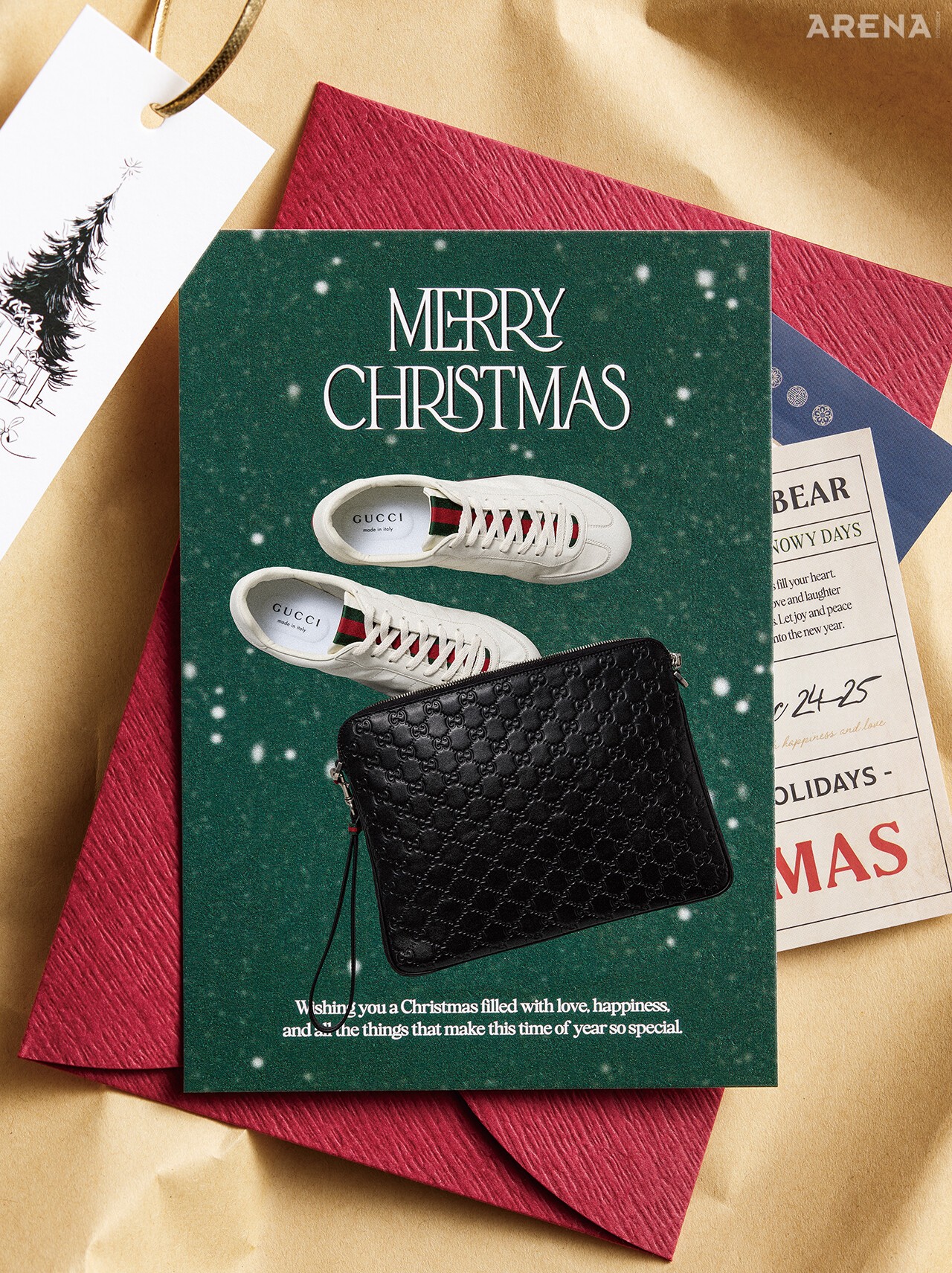 구찌 시프트 레더 플랫 스니커즈 144만원·GG 엠블럼 디테일의 스무스 레더 소재 미디엄 크로스백 280만원 모두 구찌 제품. 