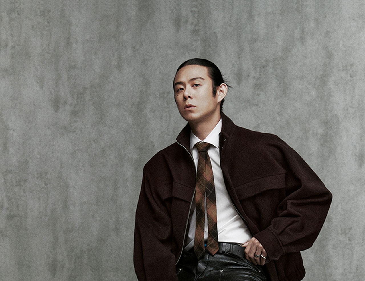 빈지노의 리듬 위에 놓인 어그의 새로운 시즌