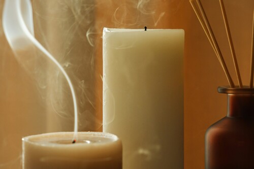 공간을 채우는 따스한 향