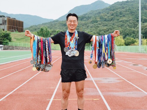 욕심쟁이 아니고 컬렉터