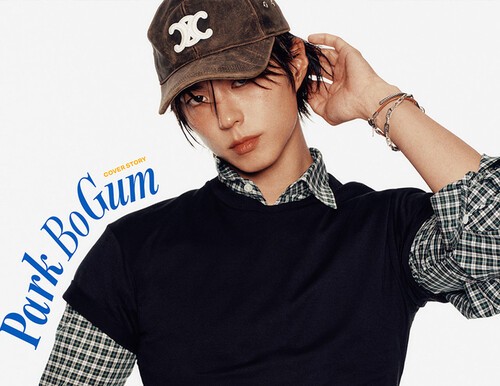 12월호 커버를 장식한 박보검